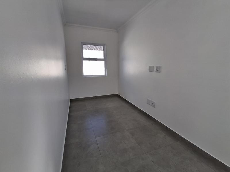 3 Bedroom Property for Sale in Golden Mile Western Cape